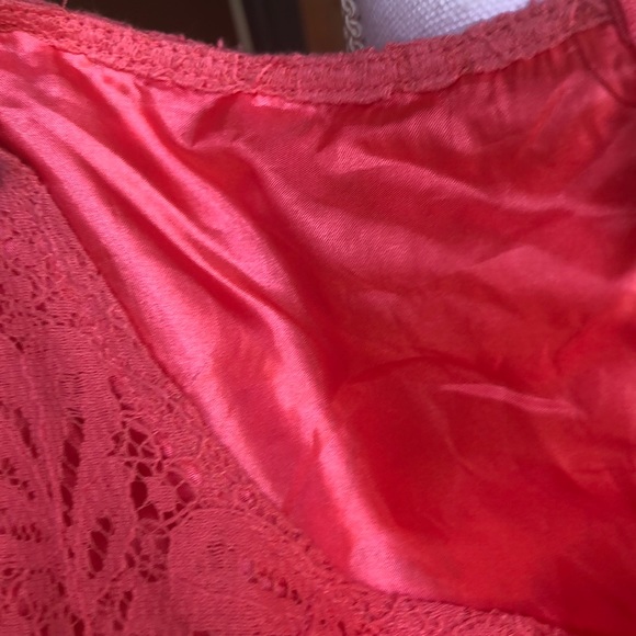 💜💜CORAL LACE ROMPER💜💜 - Picture 3 of 7